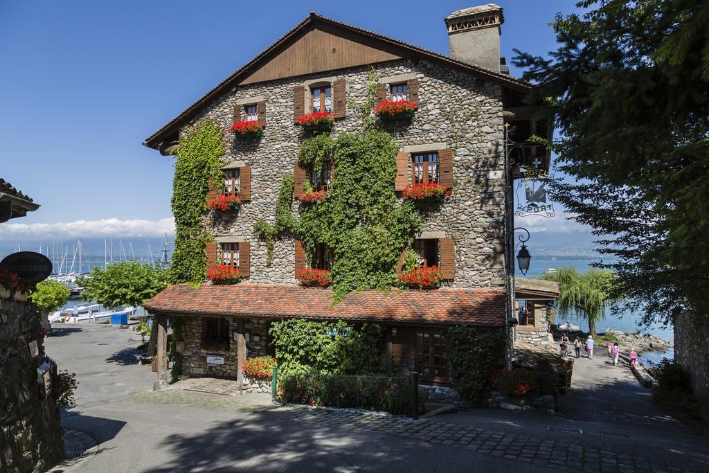Hotel Restaurant Du Port Yvoire Bagian luar foto